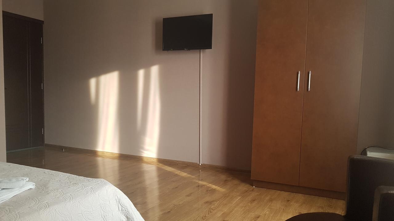 Hotel Stal+ Tbilisi Buitenkant foto