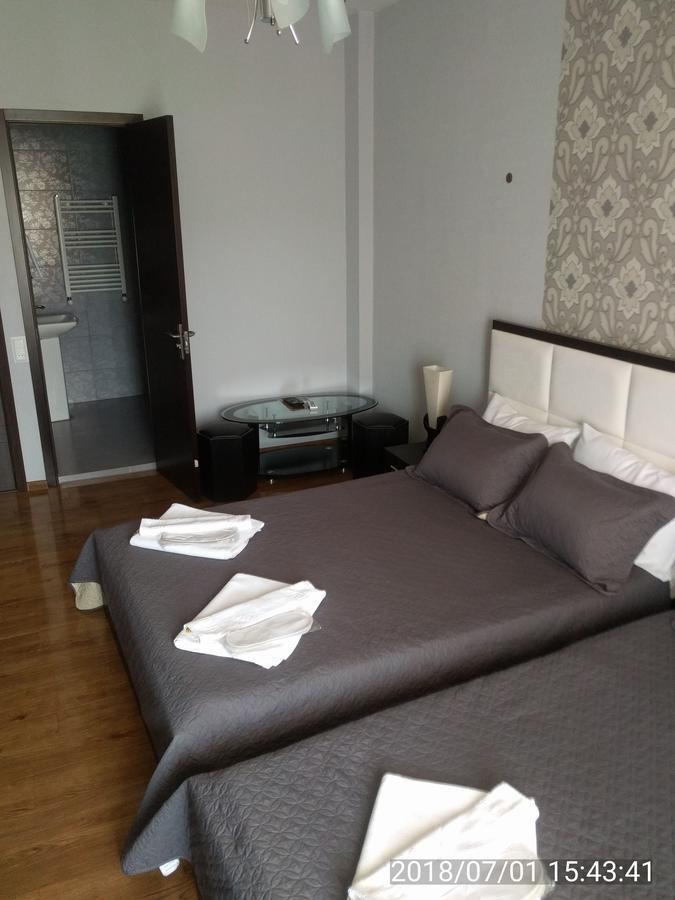 Hotel Stal+ Tbilisi Buitenkant foto