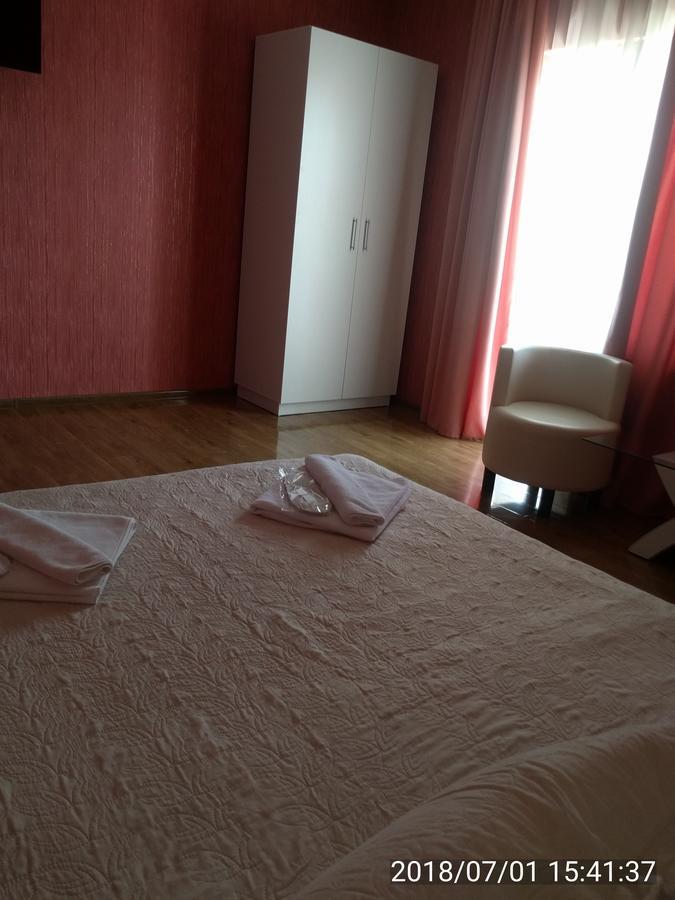 Hotel Stal+ Tbilisi Buitenkant foto